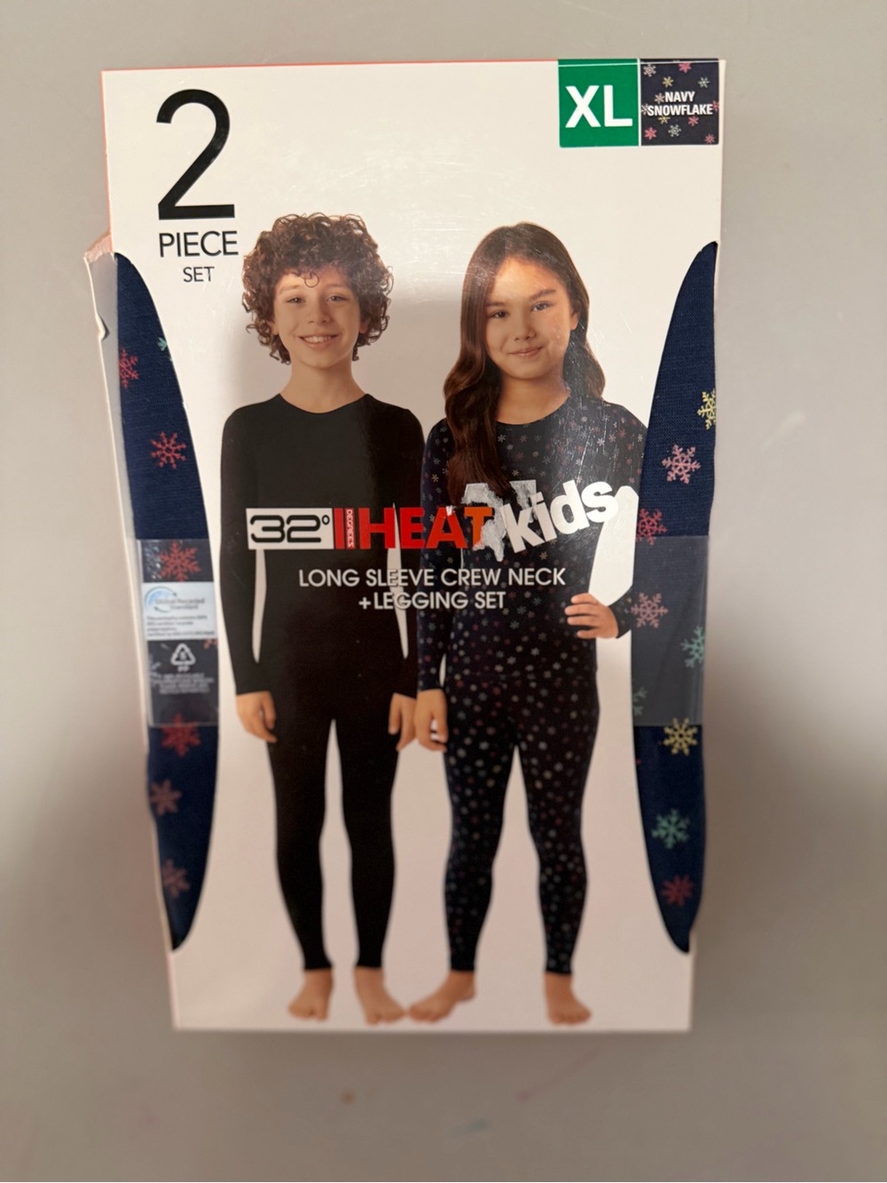32 Degrees Kids Black and Navy Snowflake 2-Piece Thermal Set Sz XL 16/18